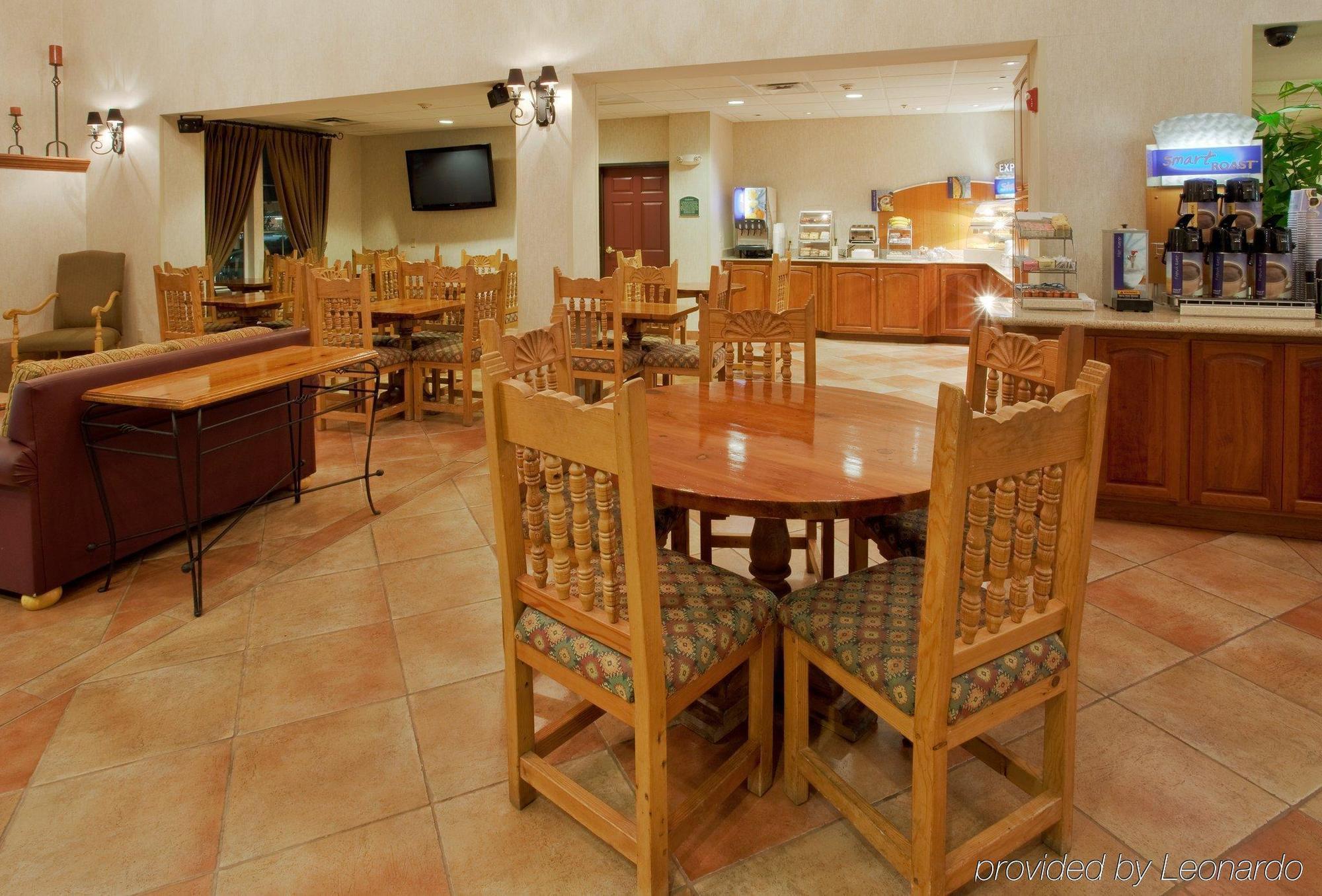 Holiday Inn Express Hotel & Suites Manteca By Ihg Restaurace fotografie