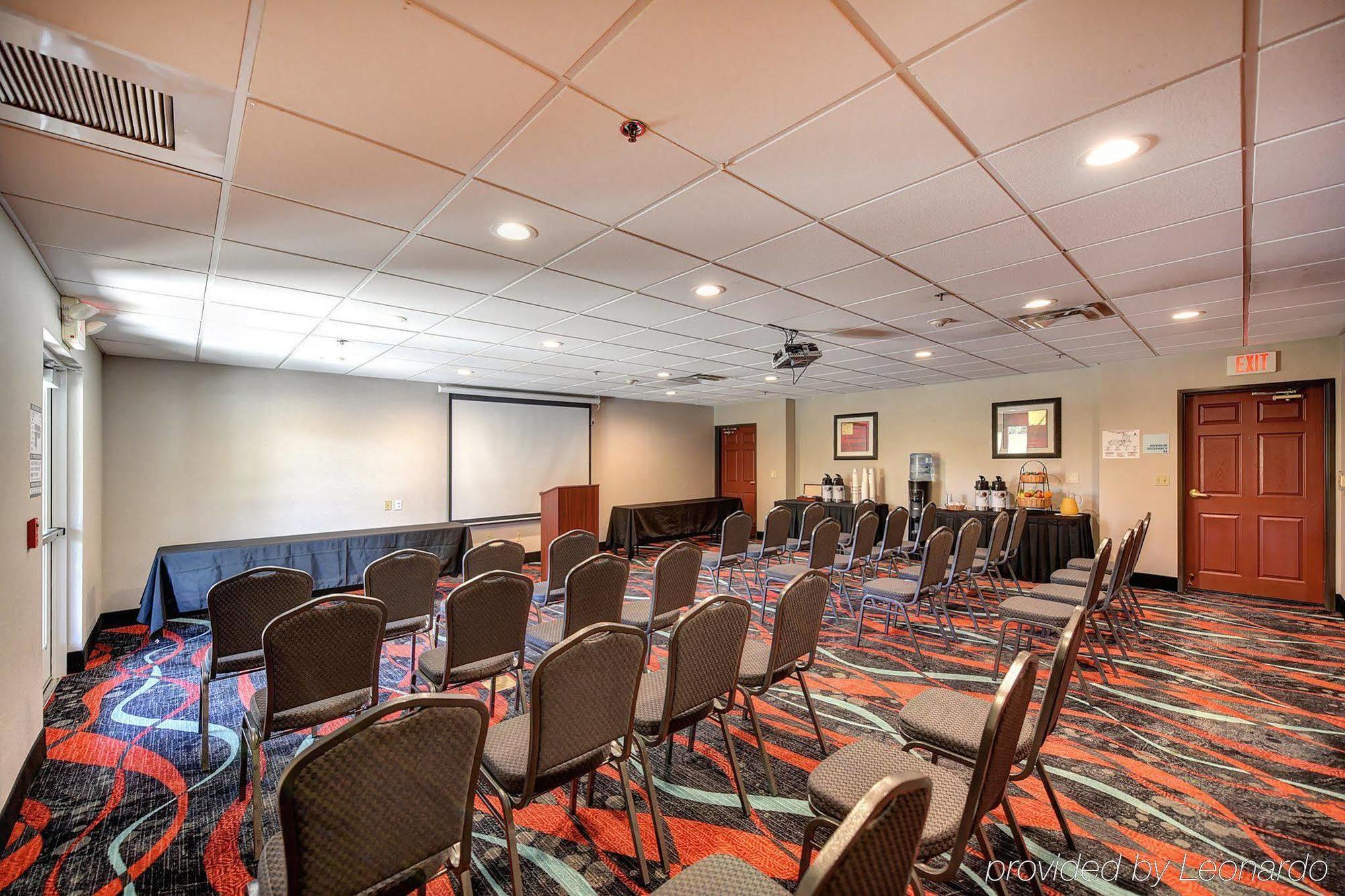 Holiday Inn Express Hotel & Suites Manteca By Ihg Exteriér fotografie