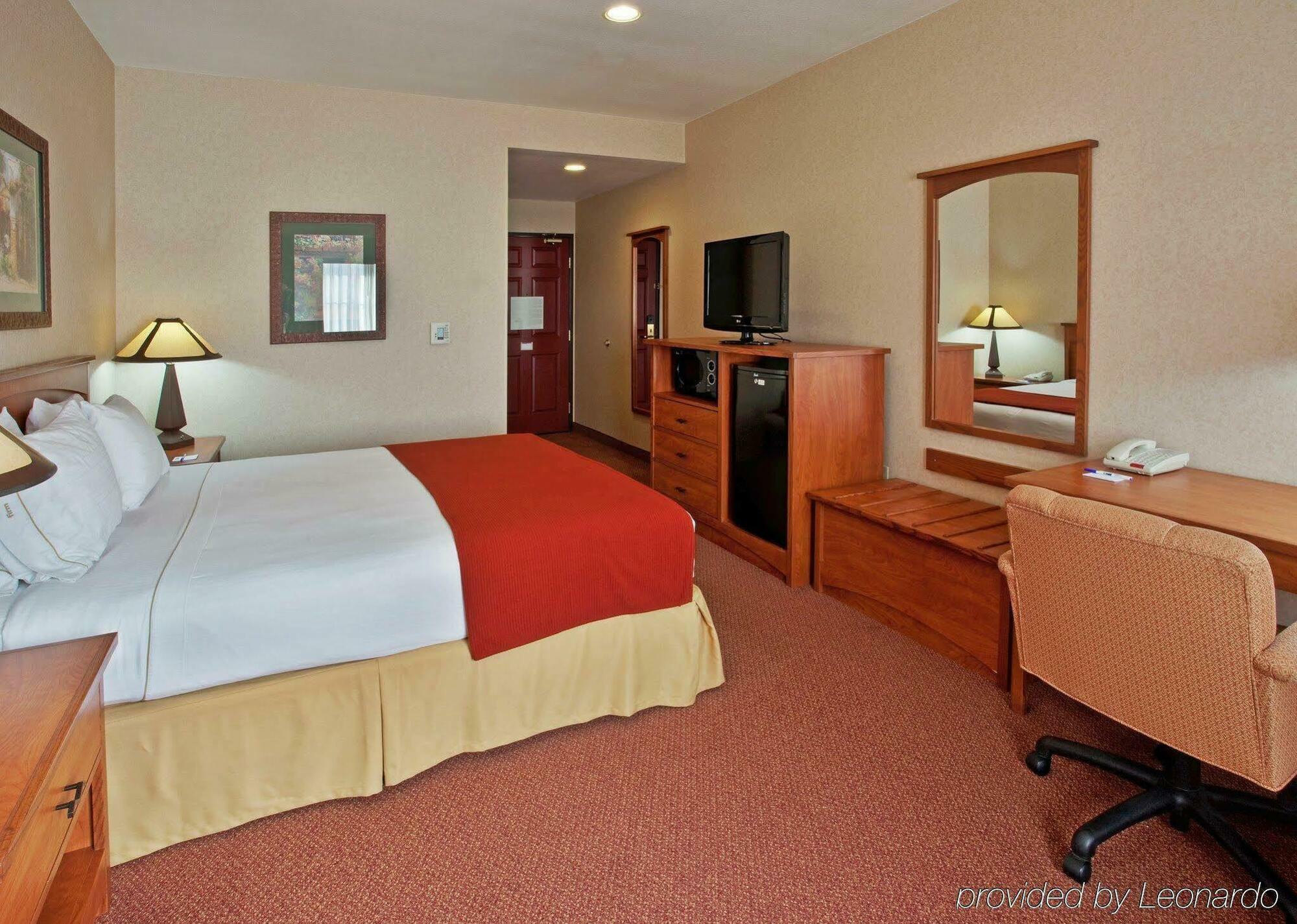 Holiday Inn Express Hotel & Suites Manteca By Ihg Exteriér fotografie