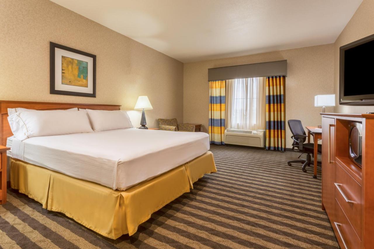 Holiday Inn Express Hotel & Suites Manteca By Ihg Exteriér fotografie
